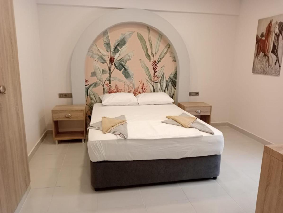 Side Leon Otel Bagian luar foto