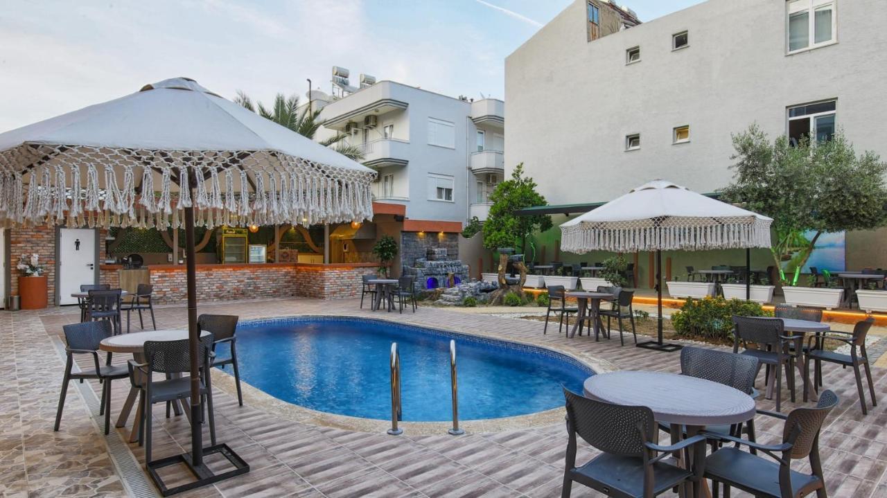 Side Leon Otel Bagian luar foto